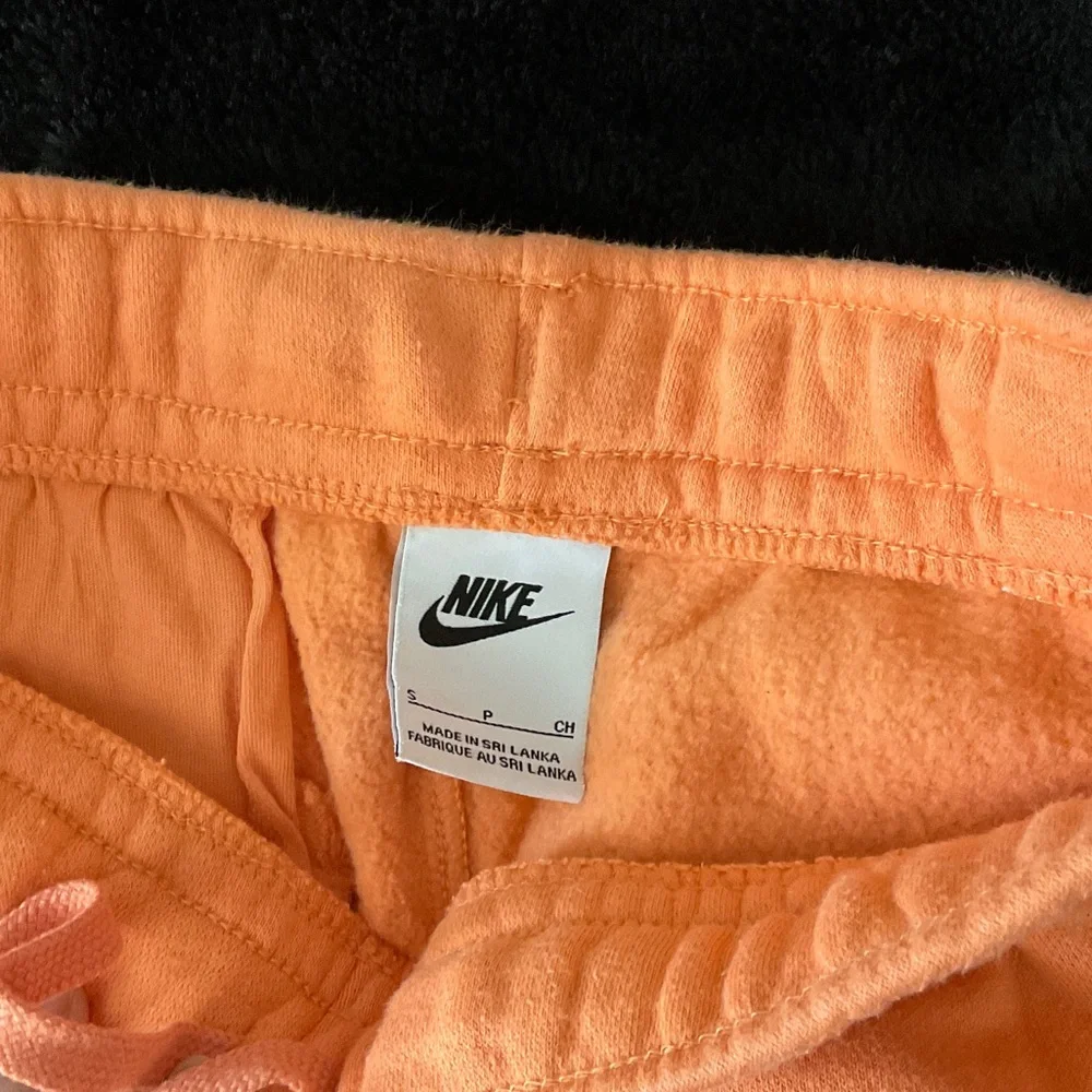 Nike Bright Orange Joggers - Picture 5 of 7